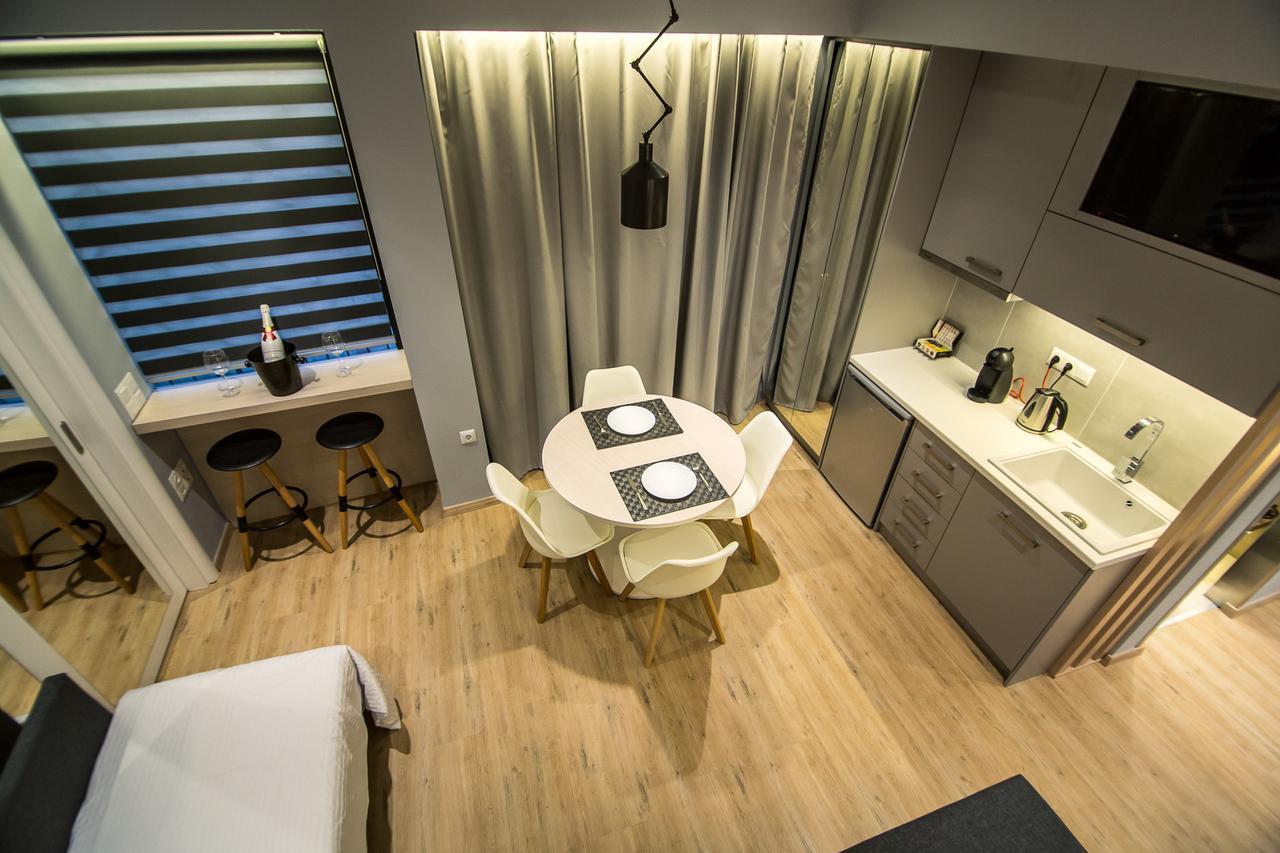 Preveza Suite Stay Leoforos Irinis 84B ภายนอก รูปภาพ